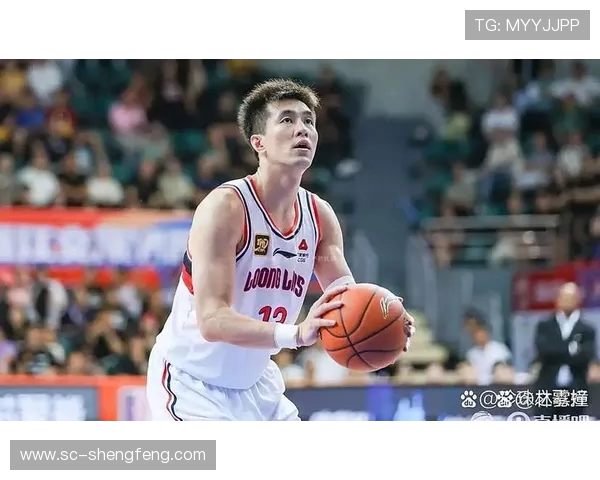 哪位CBA球员踢足球最强？运动天赋排行榜